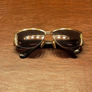 💜💜PRICE DROP 💜💜Vintage 1980’s Gianni Versace Woman sunglasses